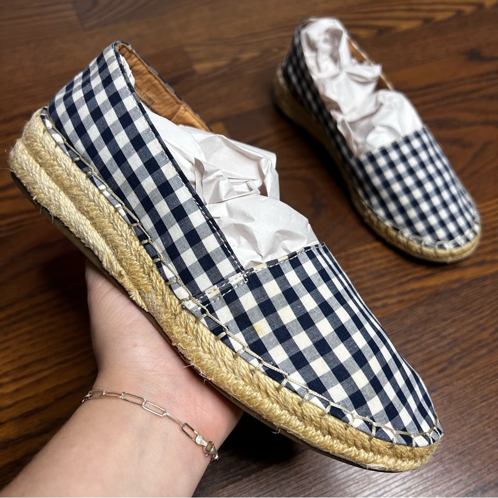 Merona Sonya ballet flats in a navy gingham pattern size 7